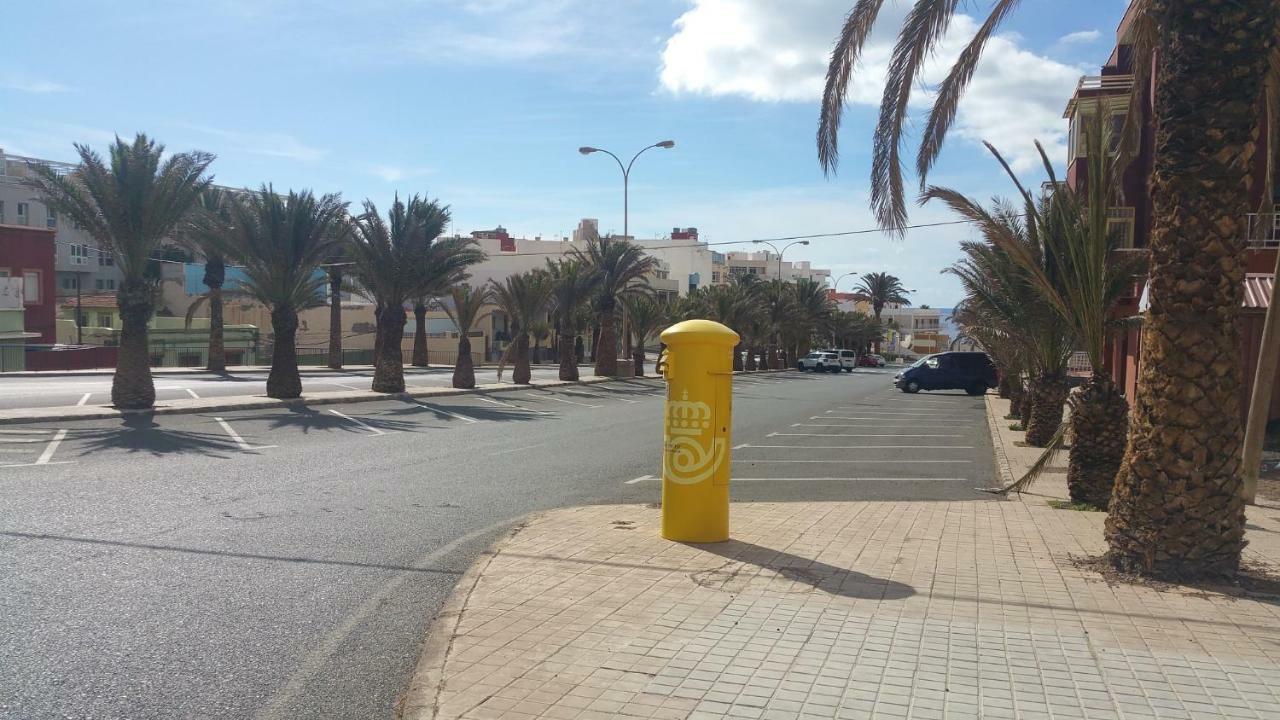 Relaxing Atico Playa Sardina Apartment Galdar Bagian luar foto